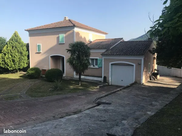 Villa T5 à Corte (20250)
