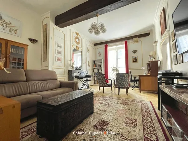 CHARTRES COEUR DE VILLE - Appartement au charme de l'ancien