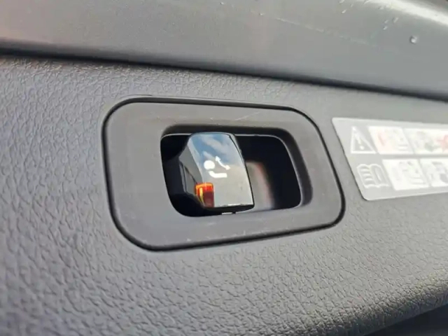 Mercedes Classe C 300 e break amg line — photo 14