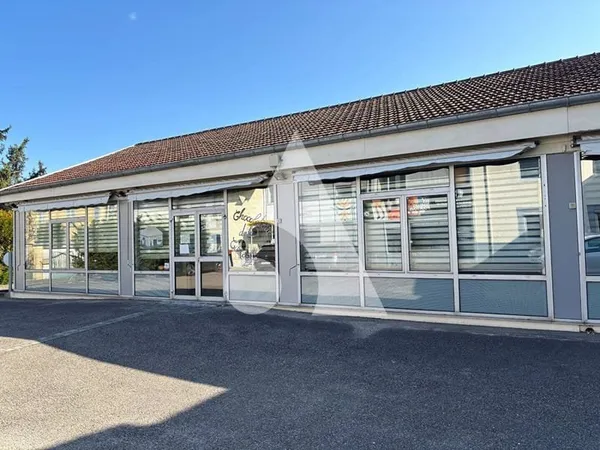 Local commercial 427 m²