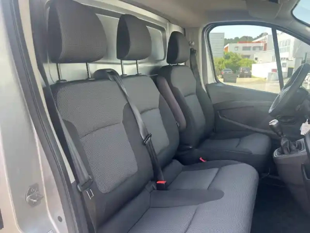 Renault Trafic fgn l1h1 2800 kg blue dci 110 — photo 22