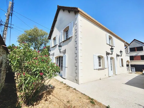 Maison 4 pièces 164 m²
