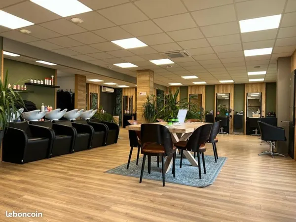 Local commercial 152 m² COURNON-D'AUVERGNE
