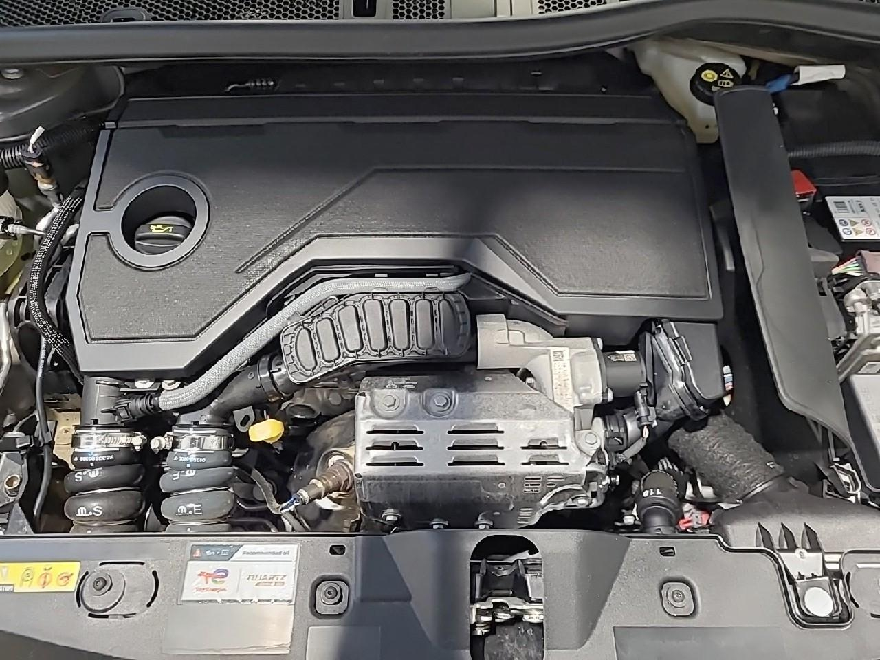 Peugeot 2008 hybrid 145 ch e-dcs6 allure — photo 15