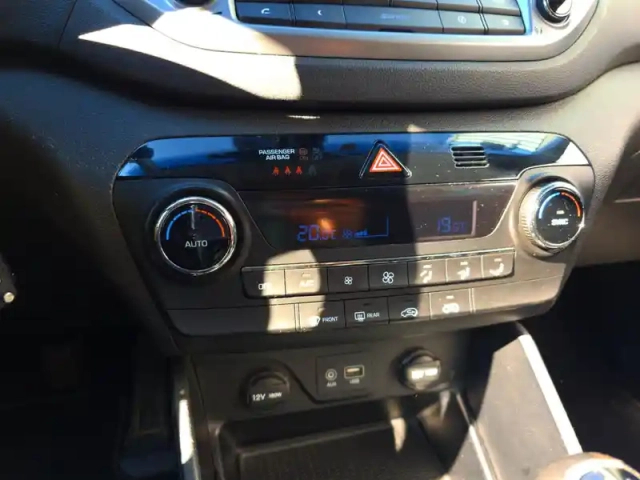 Hyundai Tucson 1.7 crdi 115 2wd — photo 12