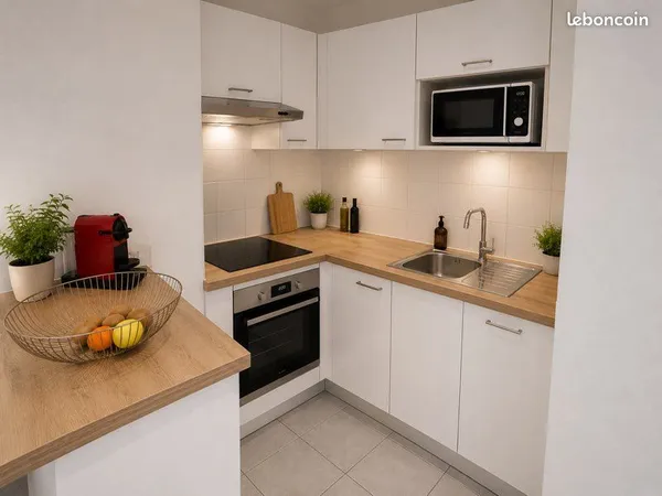 T2 renové avec piscine