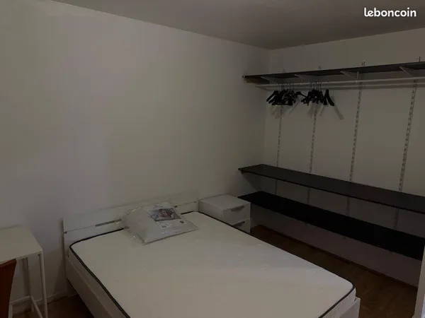 Chambre meublée de 13 m2 - Bezons