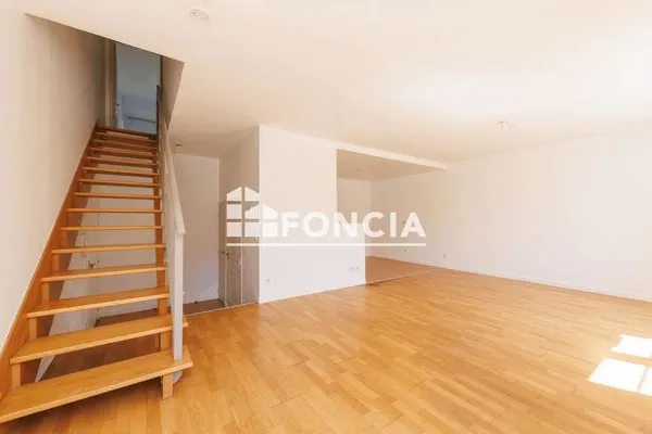 Appartement 3 pièces 84 m²