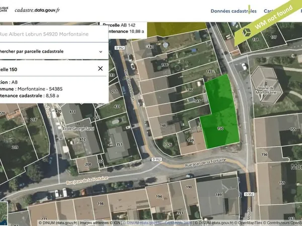 Terrain constructible 858 m²