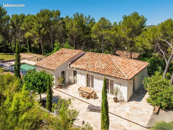 Propriété 7 pièces 185 m²