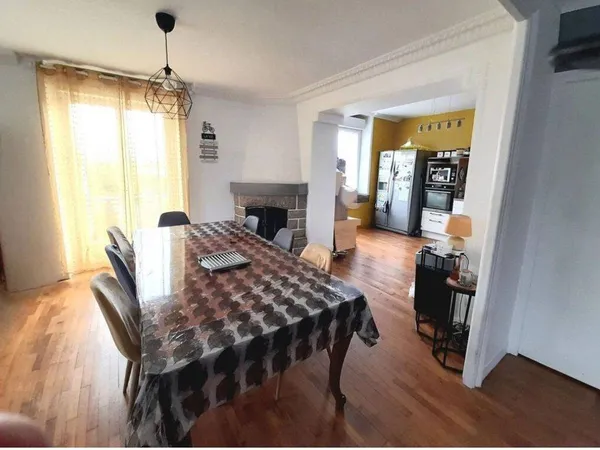 Maison 11 pièces 156 m²