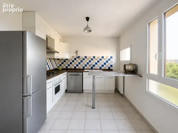 Appartement rénové de 5 pièces 95 m2 + cave