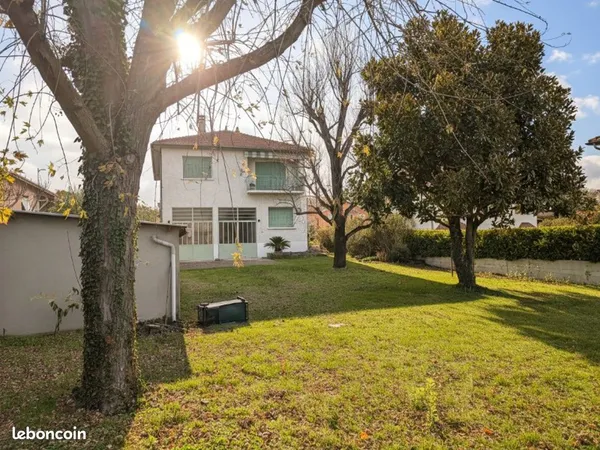 Villa 8 pièces 133 m²