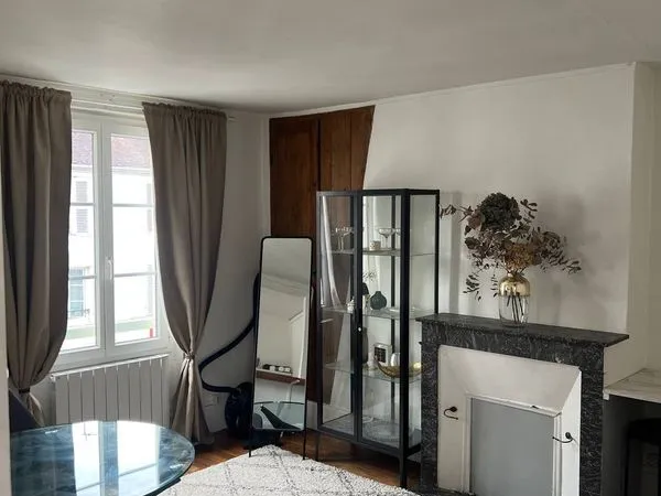 Appartement Location Fontainebleau 2p 23m² 760€