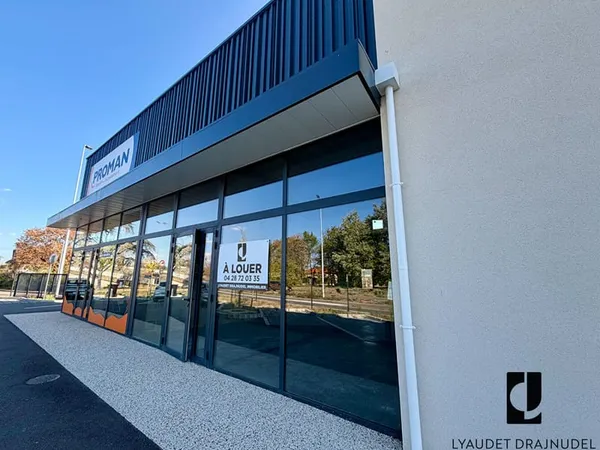 Local commercial Roanne 134 m2