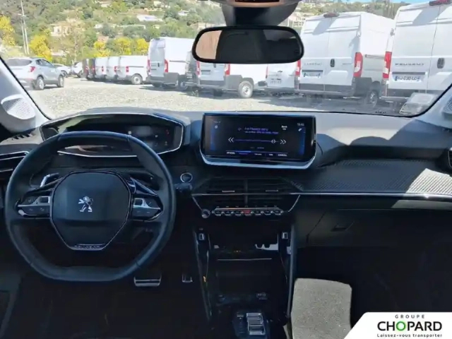 Peugeot 208 puretech 100 s&amp;s eat8 — photo 15