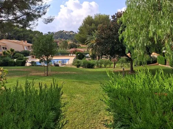 Appartement T2 bis + parking privé