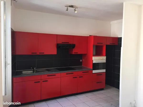 Appartement - 2 pièces - 32m2 - 13007 Marseille