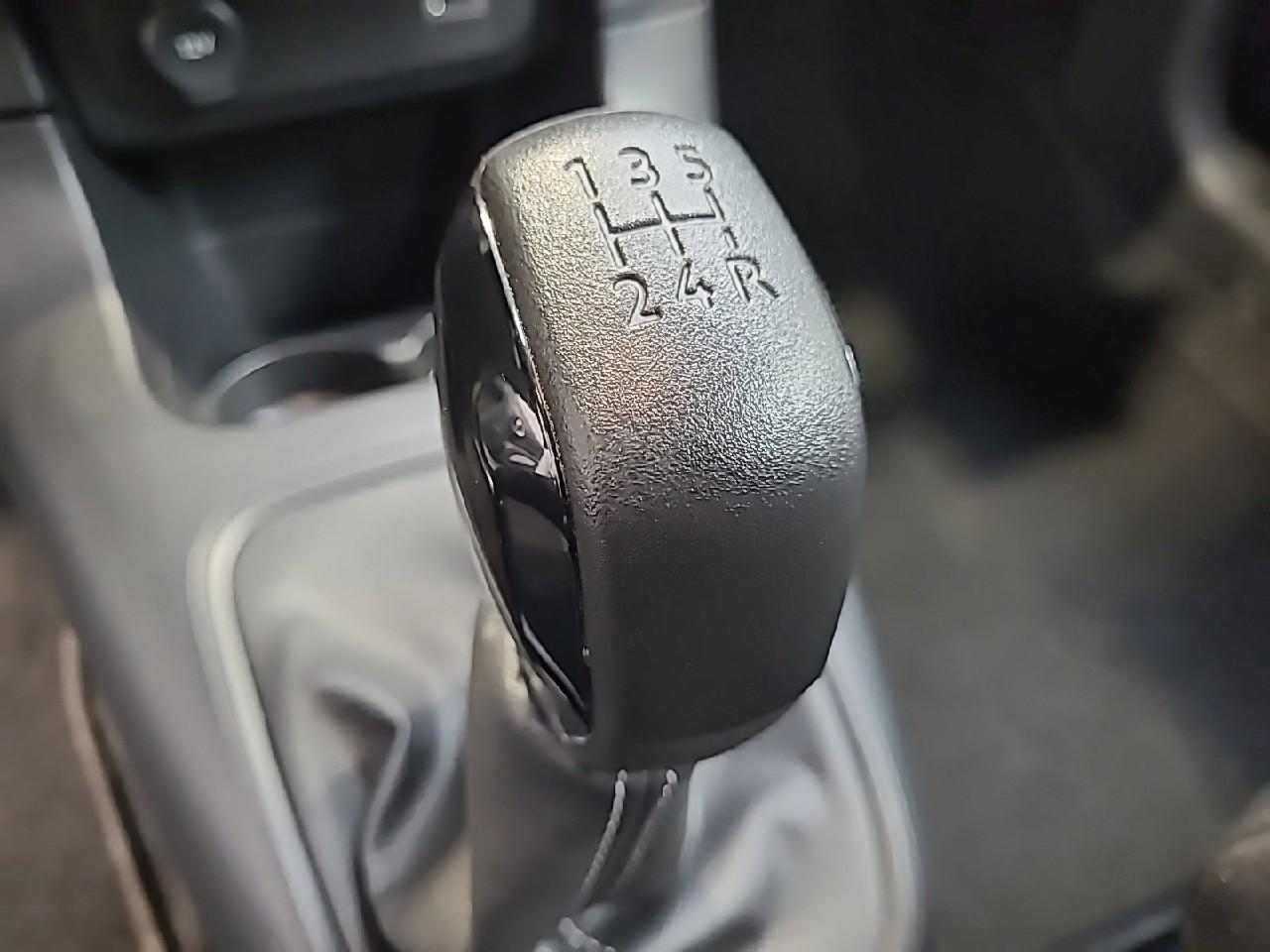 Citroën C3 puretech 83 ch bvm5 plus — photo 18