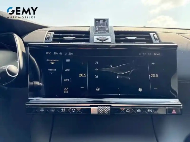 Ds Ds 7 ds7 crossback hybride e-tense 300 eat8 4x4 — photo 16