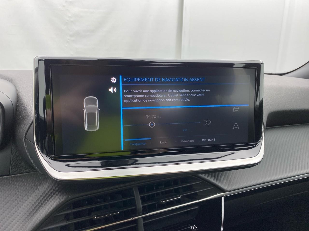 Peugeot 2008 hybrid 145 e-dcs6 style — photo 15