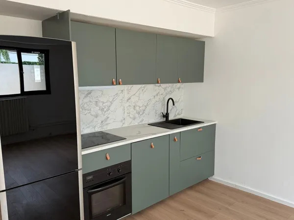 Studio 1 pièce 28 m²