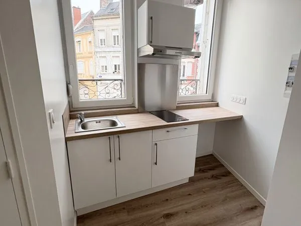 Studio 1 pièce 13 m²