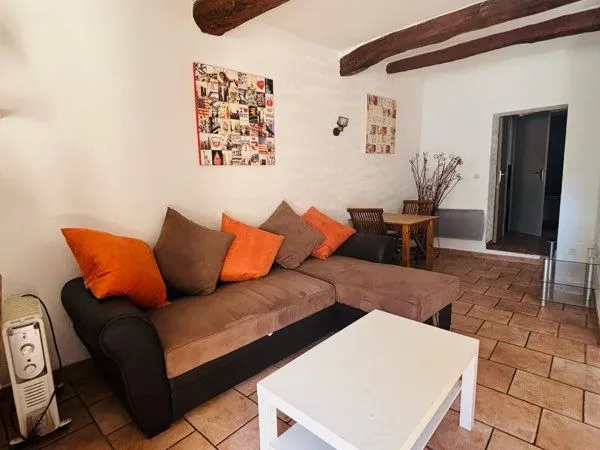 Loue T2 meublé climatisé le beausset