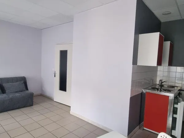 Studio 1 pièce 25 m²