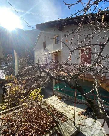 Maison 9 pièces 196 m²