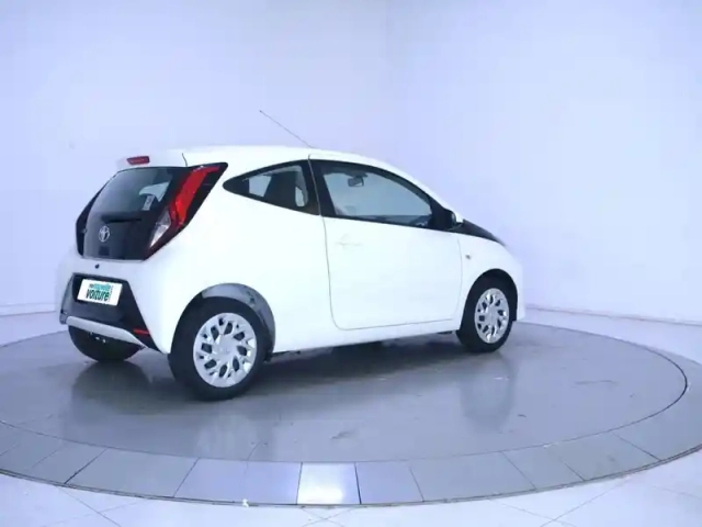 Toyota Aygo 1.0 vvt-i — photo 8