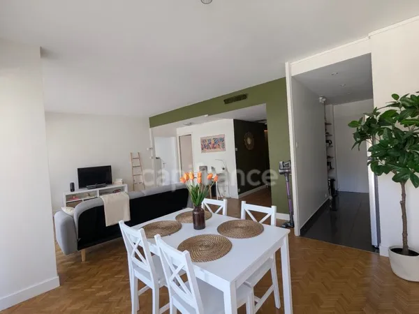 Appartement à vendre 3 pièces GRENOBLE (38) - Bel appartement de 54 m² avec cave et garage, au centr