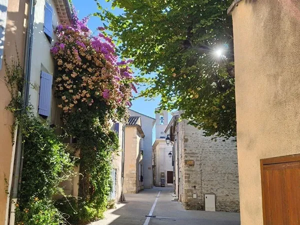 MAISON DE VILLAGE AVEC RENTABILITÉ