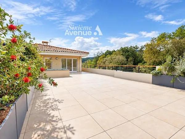 RARE - Toit terrasse 4 pièces - Auribeau sur Siagne