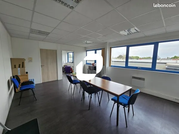 Bureau 264 m²