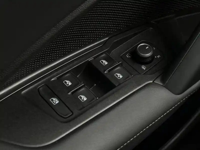 Volkswagen Tiguan 1.5 etsi 150ch dsg7 — photo 40
