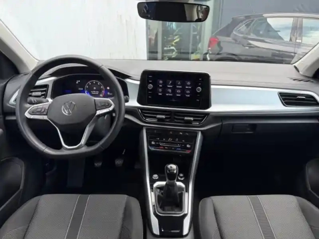 Volkswagen T-Roc 1.0 tsi 110ch life plus — photo 6