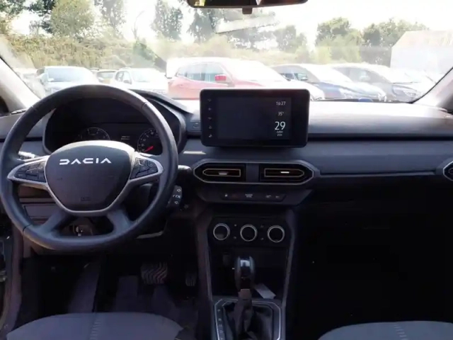 Dacia Sandero tce 90 cvt — photo 10