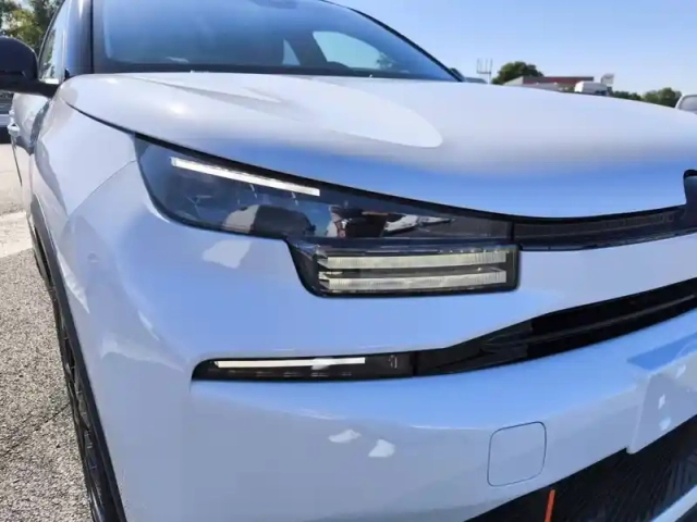 Citroën C4 hybride 145 e-dcs6 — photo 16