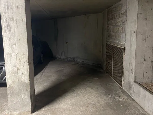Vente Parking en sous-sol - Métro Flachet