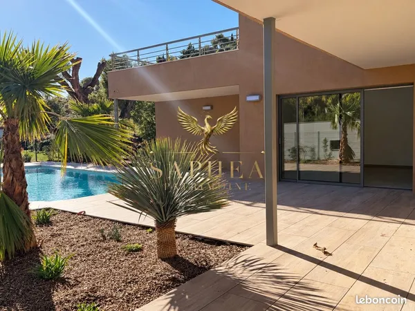 Villa 5 pièces 144 m²