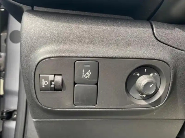 Citroën C3 puretech 110ch shine s&amp;s e6.d — photo 14