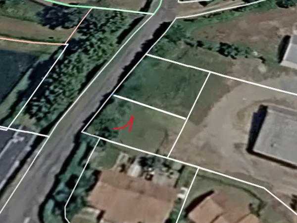 Terrain 250 m²