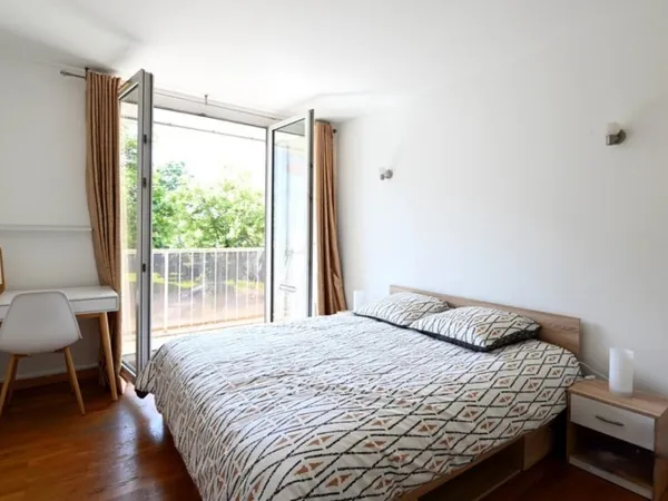 Loue chambre agréable dans colocation 65m² à Nanterre