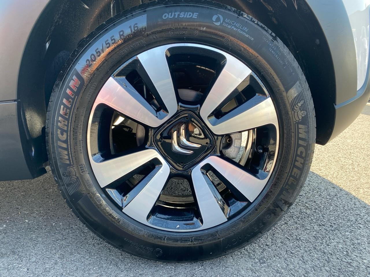 Citroën C3 1.2 puretech 110ch s&s shine eat6 — photo 11