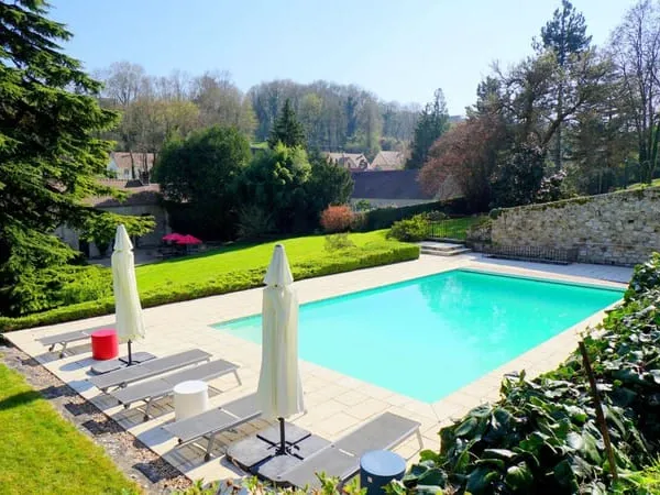 Maison 14 pièces 319 m²