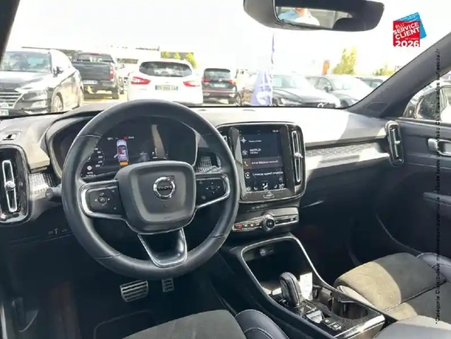 Volvo Xc40 t4 recharge 129 + 82ch r-design dct 7 — photo 15