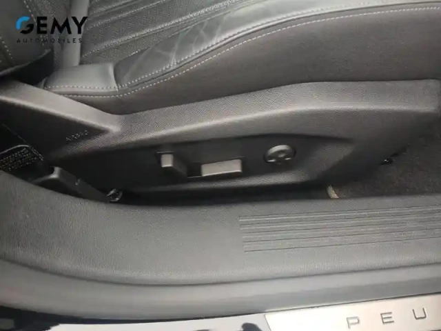 Peugeot 408 phev 225 e-eat8 — photo 22