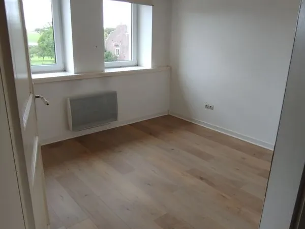Loue 2 pièces, cuisine équipée, salle de bain à Petit-Rederching
