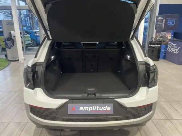 Ford Explorer 286ch extended range 77kwh pack premium rwd — photo 13